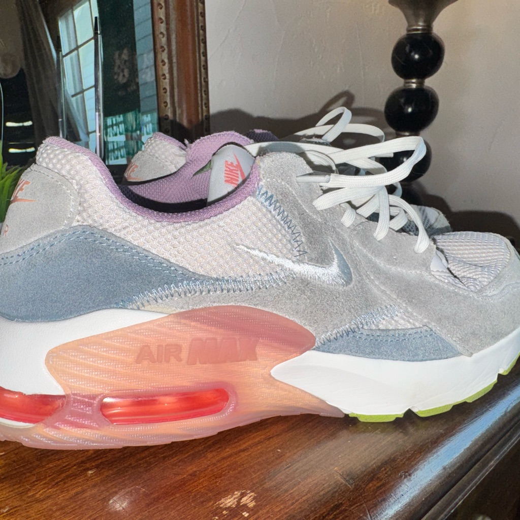 Nike Air Max Womens Size 10